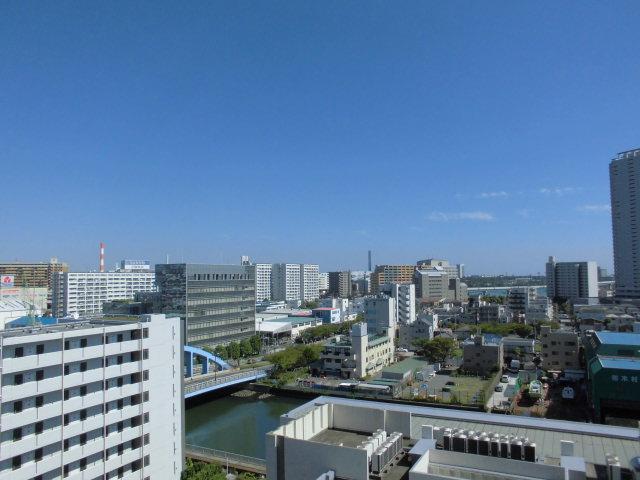View photos from the dwelling unit. View from local (September 2013) Shooting