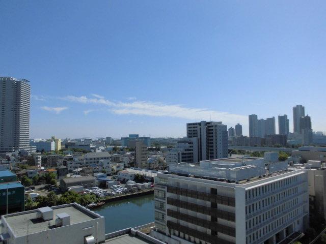 View photos from the dwelling unit. View from local (September 2013) Shooting