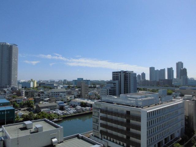 View photos from the dwelling unit. View from local (September 2013) Shooting