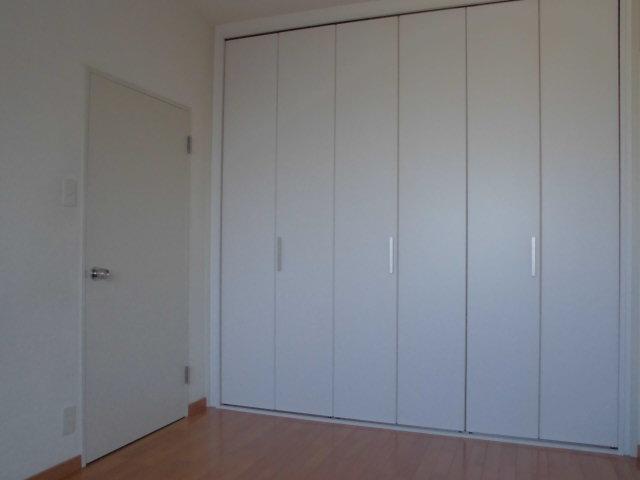 Other introspection. Indoor (September 2013) Shooting