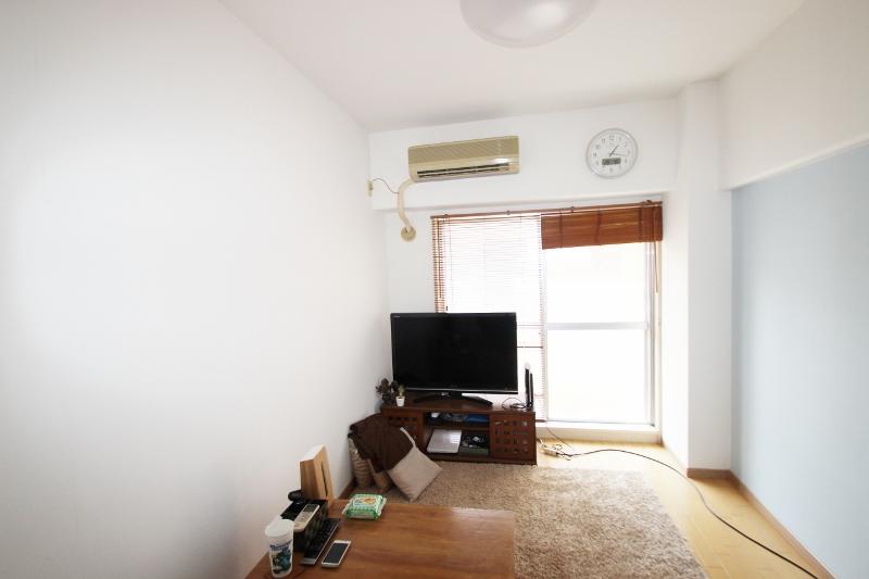 Non-living room. Indoor (08 May 2013) Shooting