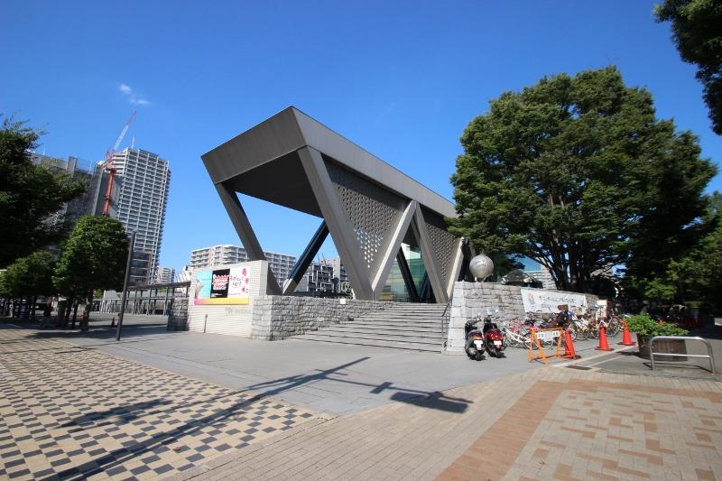 Other. Museum of Contemporary Art Walk 900m 12 mins