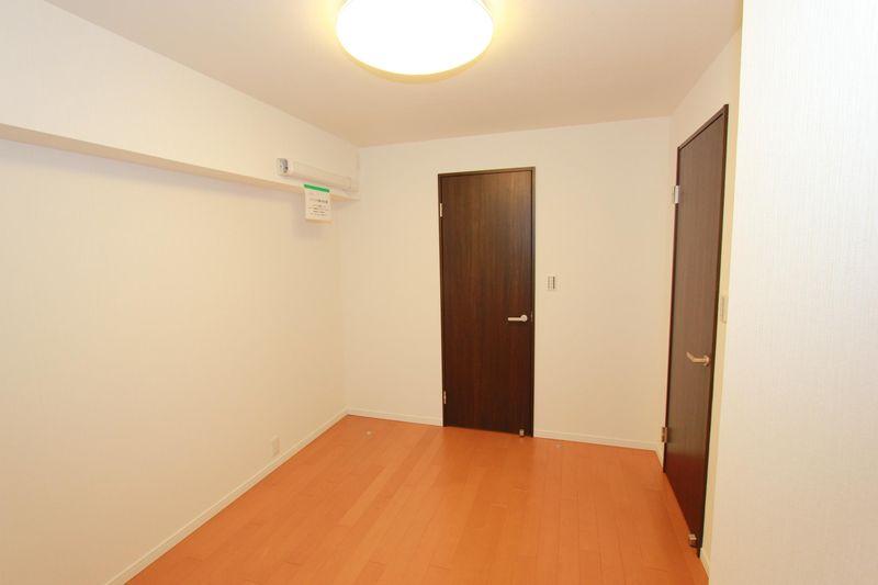 Non-living room. Western-style 5.5 Pledge