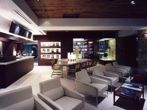 Other common areas. Cafe