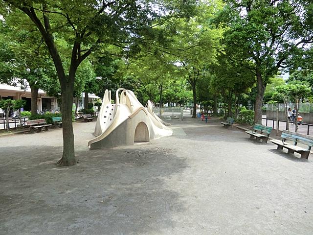 park. Minamisuna 700m until chome South Park