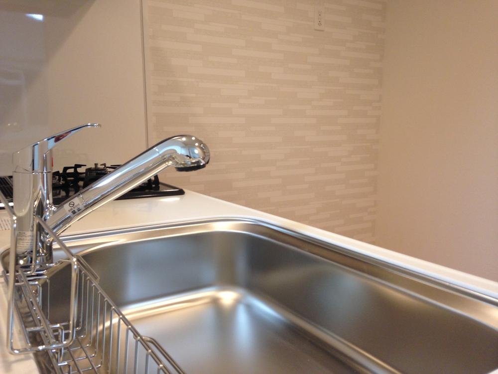 Kitchen. Indoor (12 May 2013) Shooting