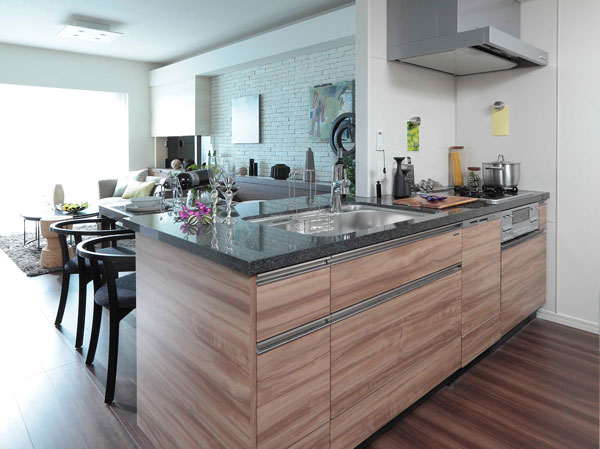 Kitchen.  [kitchen] While the cooking enjoy a conversation with the living of your family open counter kitchen. Sink has become a silent type to reduce the water wings sound, It has adopted a bull motion functions close to the quiet in the drawer.  ※ In the apartment gallery, Kitchen facilities can be confirmed. (The room is different from the one of this sale)