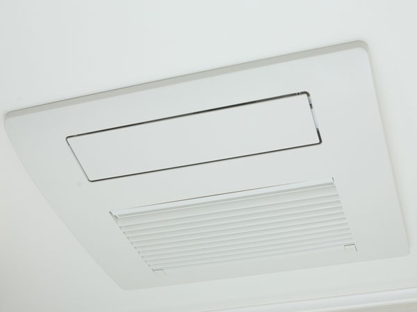 Bathing-wash room.  [TES bathroom heating dryer] Drying ・ ventilation ・ heating ・ Adopted TES bathroom heating dryer with a cool breeze function. It is also useful to dry on a rainy day in and night laundry. Discharged quickly moisture in the one-touch operation, Also reduces the occurrence of mold. Also, Also reduces heat shock phenomenon caused by the temperature difference between the living room by the heating function in cold season.