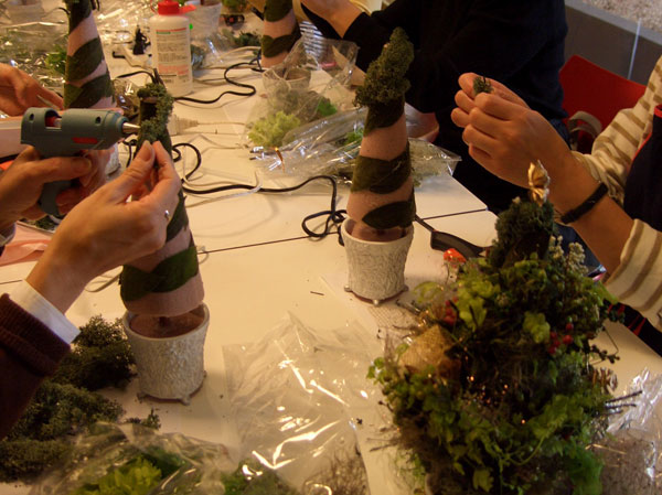 Other.  [N & S Community Associates community support program by] After your move is, Available in your area foster exchanges between people of "community support program". Increase your acquaintance in the pleasant events and courses, We will help you create opportunities of peaceful exchanges. (Reference photograph)