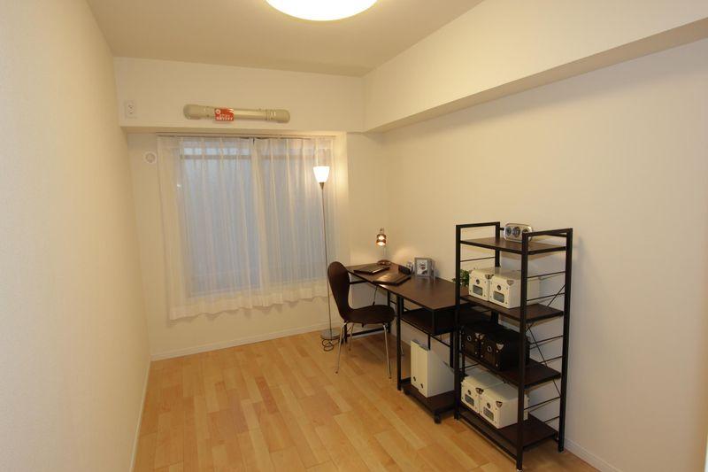 Non-living room. Western-style 5.3 tatami