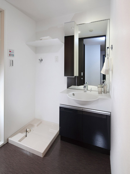 Bathing-wash room. Powder Room