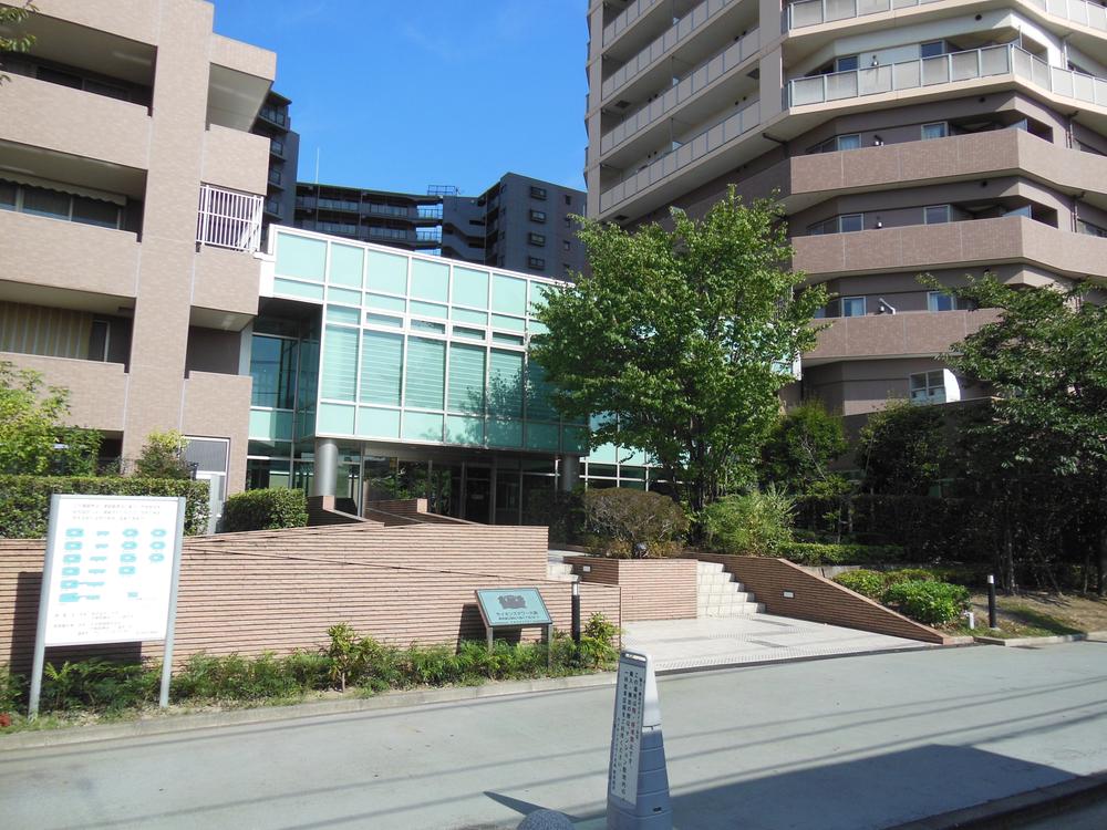 Entrance. Common areas