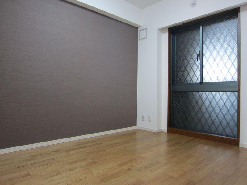 Non-living room. Northeast side Western-style 6 Pledge, There is a garden tub space to the other side of the window. Why not decorate flowers and ornamental plants.