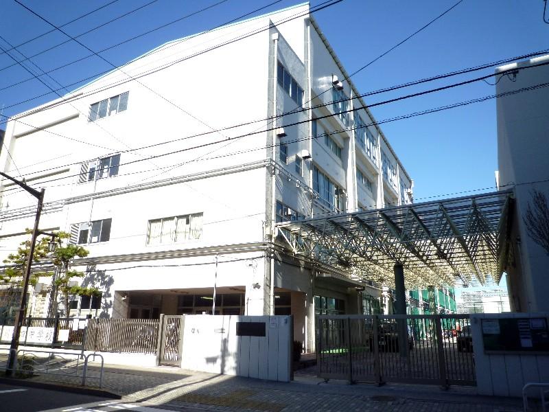 Junior high school. 440m to Shenzhen fourth junior high school