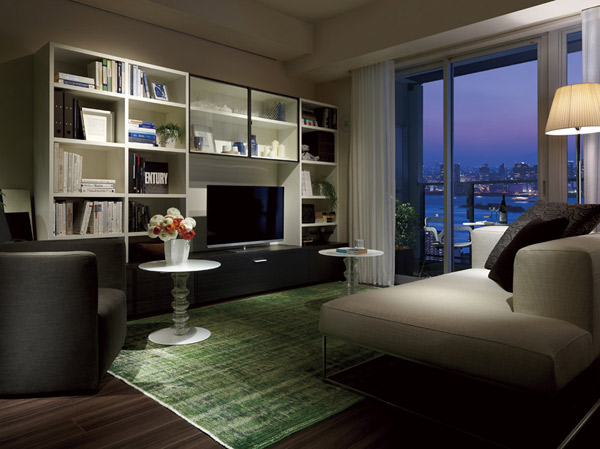 Living.  [SW-60F type / 2LDK ・ 55.38 sq m  Living]  ※ Listed above photos model room (SW-60F type) . In fact a somewhat different in that has been subjected to some CG processing. Also, Some optional specifications (paid ・ Including the application deadline Yes).  ※ View photo of the web is, Which was subjected to a CG processing to those taken from a height of about 110m of the building from the local distance of about 280m (10 May 2012), Slightly different from the actual view.  ※ The view, It is not intended to be guaranteed over future.