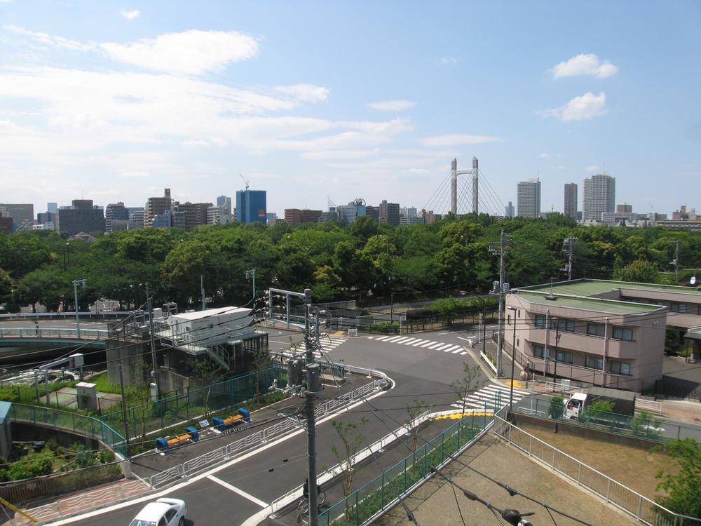 View photos from the dwelling unit. View from the site (June 2013) Shooting
