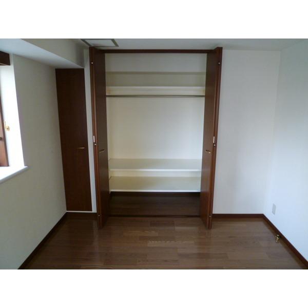 Receipt. Large closet in the Western-style