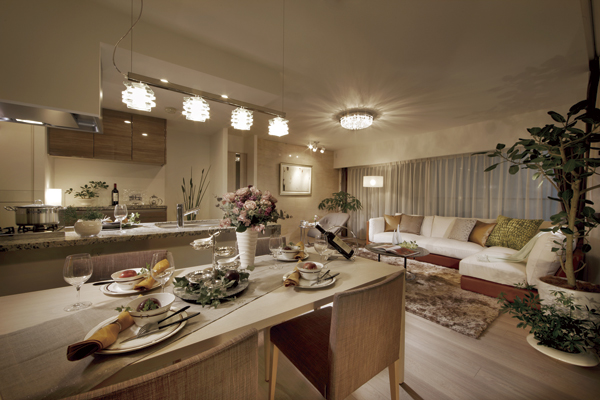 Living.  [living ・ dining] To enjoy the food is, To enjoy life more deeply. That's why, Sticking to the kitchen and dining ties, It adopted a face-to-face counter kitchen. While old arm of cuisine, Bouncy conversation with the table of the family. Pleasant time of the day-to-day, We will further deepen the communication.