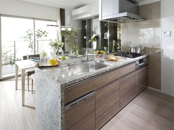 Kitchen.  [kitchen] While pursuing the functionality, It is a kitchen that was stuck in the open feeling and cozy.