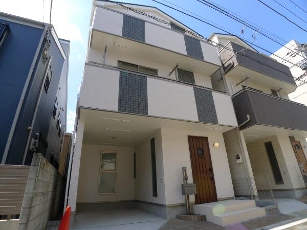 Rendering (appearance). Is an image