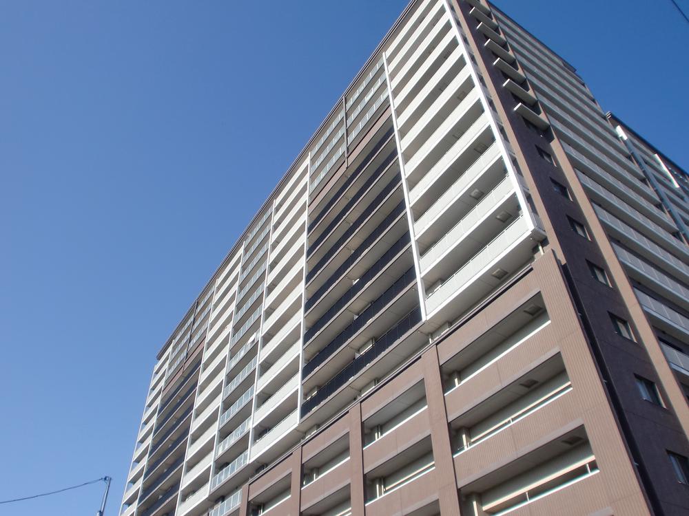 Local appearance photo. Local (11 May 2013) Shooting