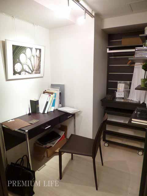 Non-living room.  [Storeroom] Storeroom of about 2.7 Pledge is also available as a study.