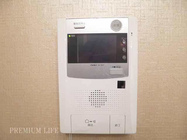 Security equipment. Immediate Available 						 / 							2 along the line more accessible 						 / 							Super close 						 / 							Facing south 						 / 							System kitchen 						 / 							Bathroom Dryer 						 / 							Corner dwelling unit 						 / 							Yang per good 						 / 							All room storage 						 / 							Washbasin with shower 						 / 							Security enhancement 						 / 							Bicycle-parking space 						 / 							Elevator 						 / 							Warm water washing toilet seat 						 / 							TV monitor interphone 						 / 							All living room flooring 						 / 							All room 6 tatami mats or more 						 / 							Storeroom 						 / 							Pets Negotiable 						 / 							Delivery Box 						 / 							Bike shelter