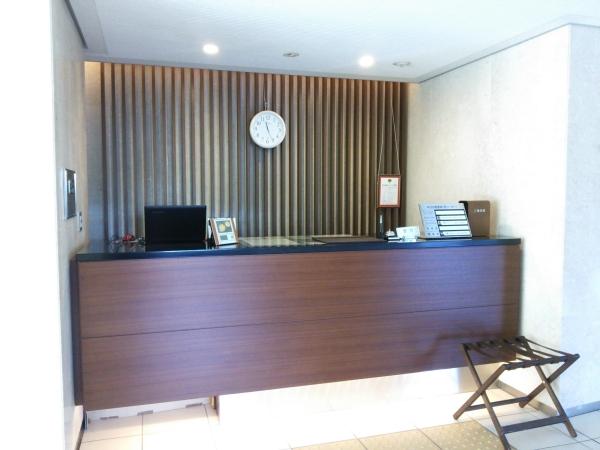 Entrance.  [Concierge Service] Manned management peace of mind security of