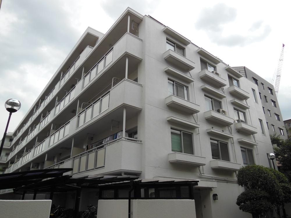 Local appearance photo. Mansion appearance (August 2013) Shooting