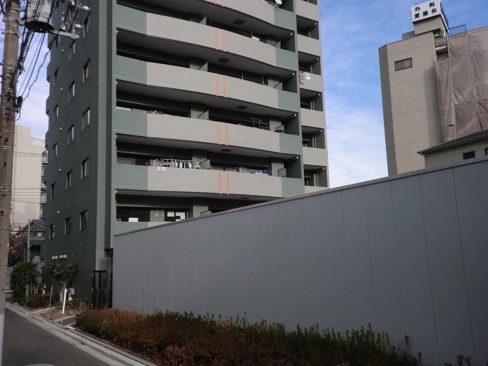 Local appearance photo. Local (12 May 2013) Shooting