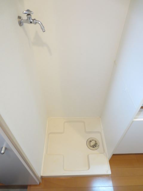 Other room space. It is indoor washing machine area of the peace of mind