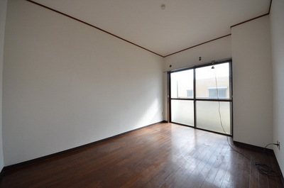 Living and room.  ☆ Free to arrange space ☆