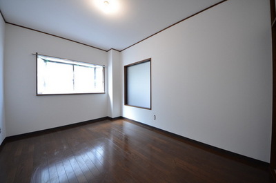 Other room space.  ☆ Space in the sun ☆