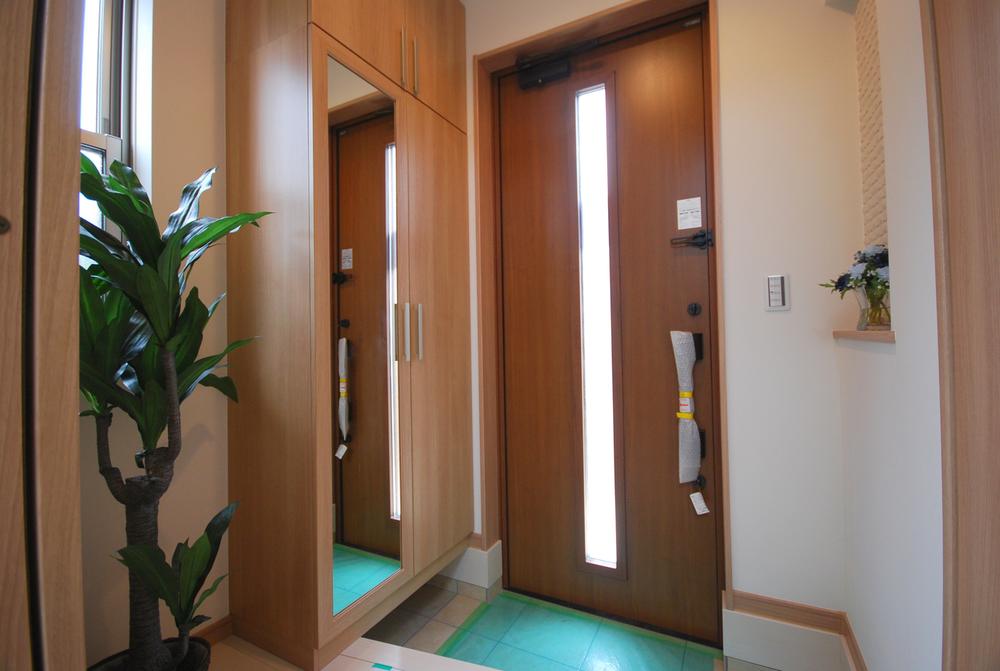 Entrance. Local Photos