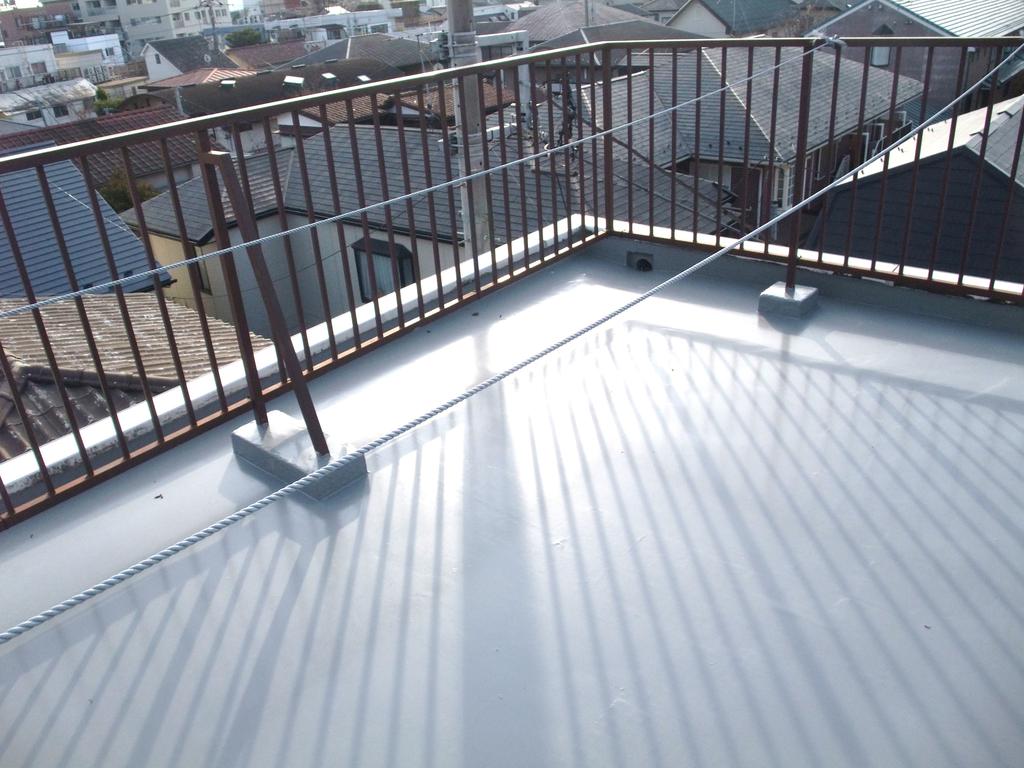 Other common areas. Clothesline space