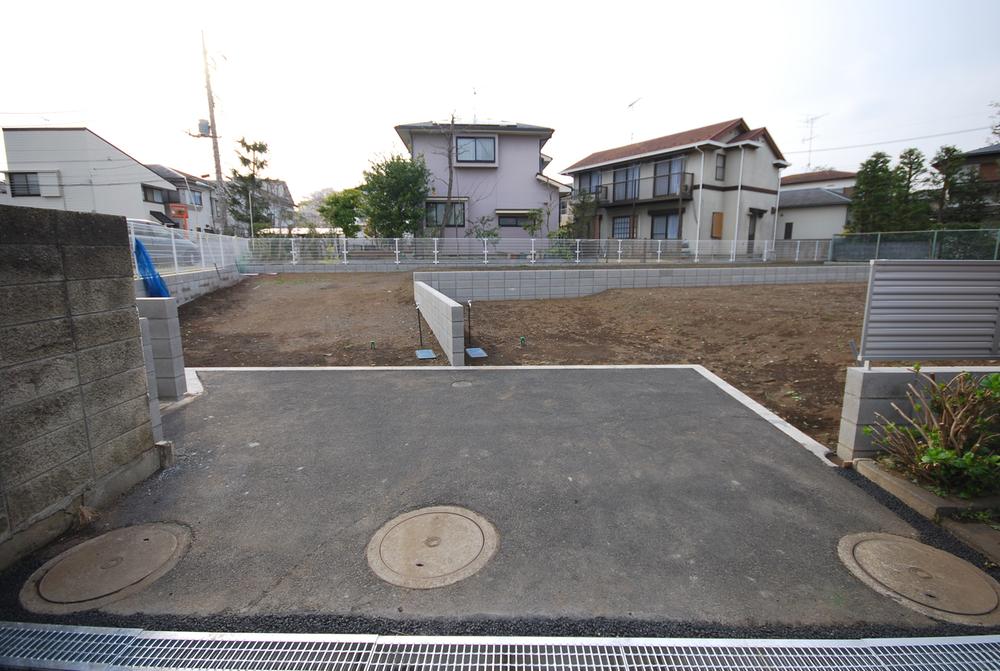 Local photos, including front road. Local Photos