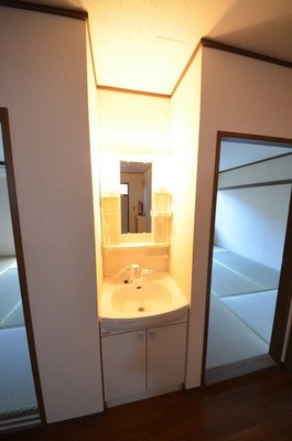 Washroom.  ☆ Independent wash basin ☆