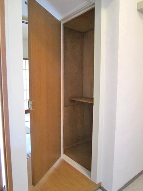 Receipt. In the utility storage