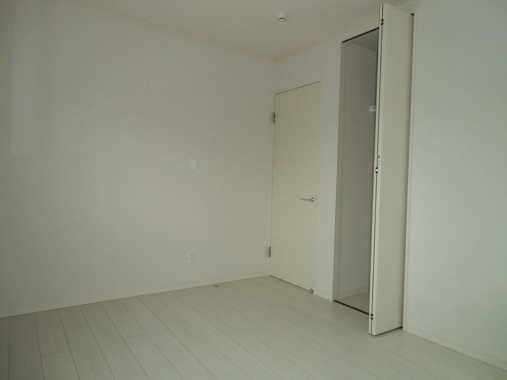 Other introspection. Western style room