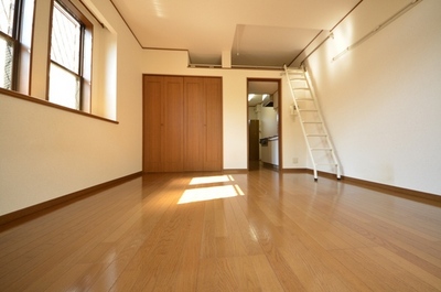 Other room space. Flooring