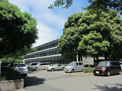 Government office. National 2200m up to City Hall (government office)