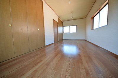 Other room space. Western-style 11 Pledge