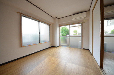 Other room space. ☆ Space in the sun ☆