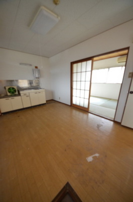 Entrance. ☆ From here is the beginning and end of the day ☆