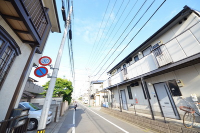 Other. 1m to the periphery (other)