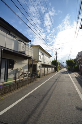 Other. 1m to the periphery (other)