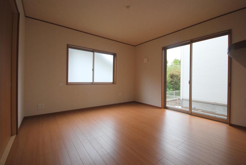 Living. Local Photos ・ living