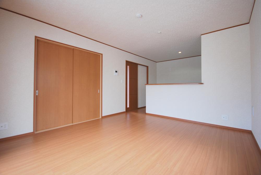 Living. Local Photos ・ living