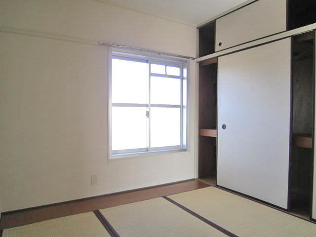 Living and room. North Japanese-style room