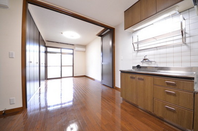 Living and room.  ☆ Free to arrange space ☆